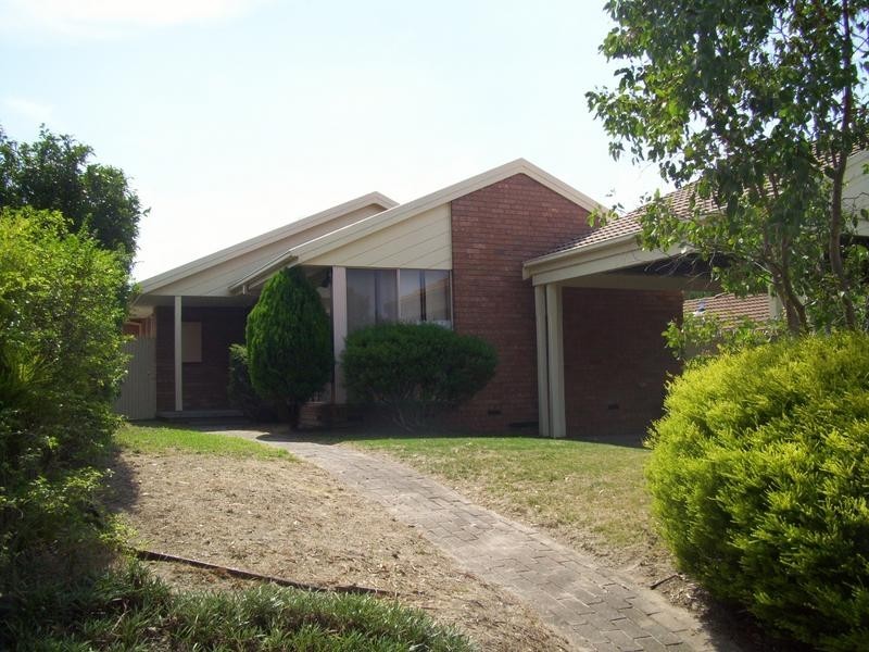 21 James Bathe Way, Narre Warren South VIC 3805