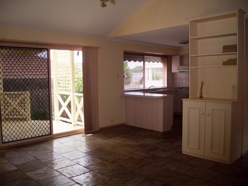 21 James Bathe Way, Narre Warren South VIC 3805