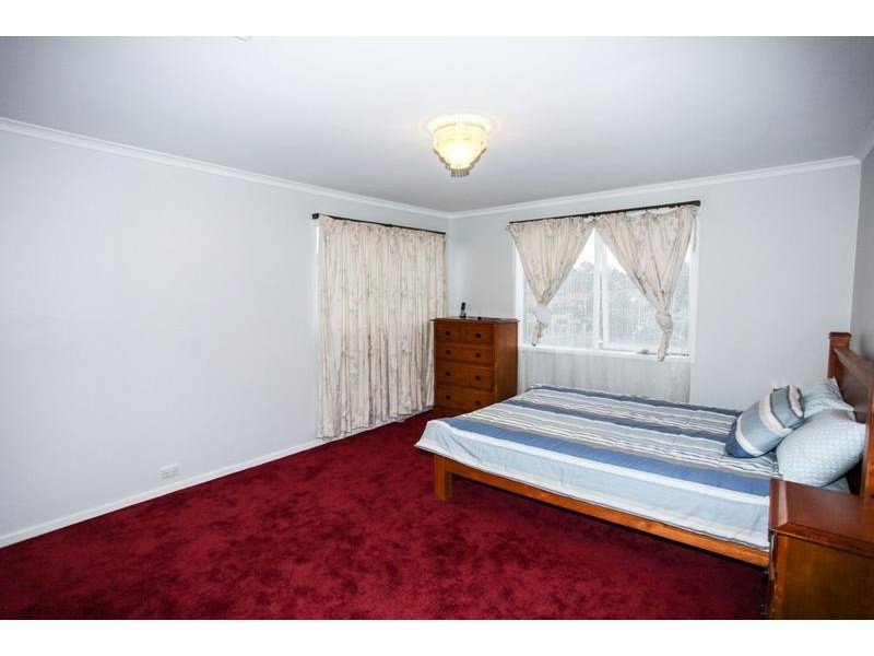 11 Lawson Way, Endeavour Hills VIC 3802