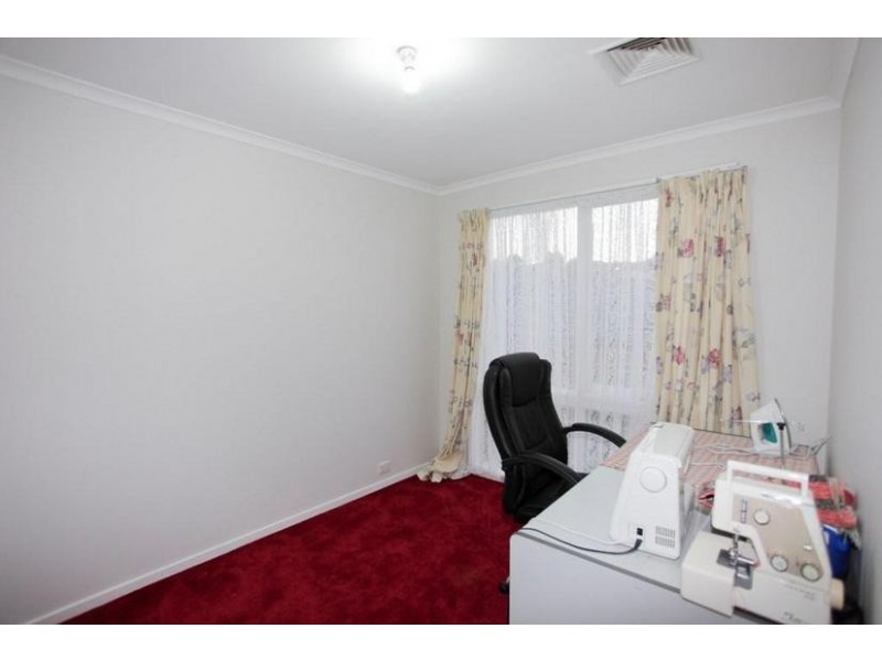 11 Lawson Way, Endeavour Hills VIC 3802