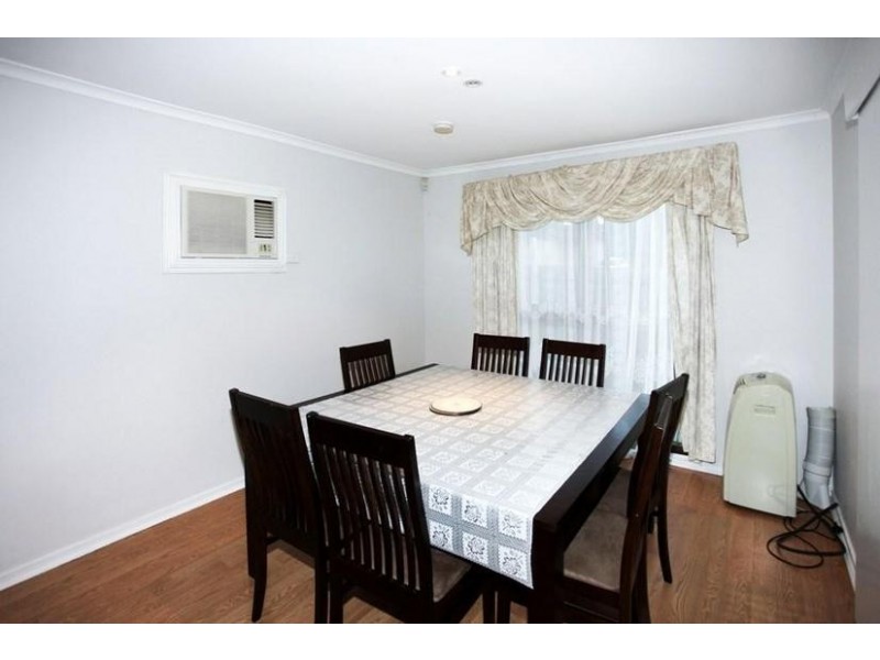 11 Lawson Way, Endeavour Hills VIC 3802