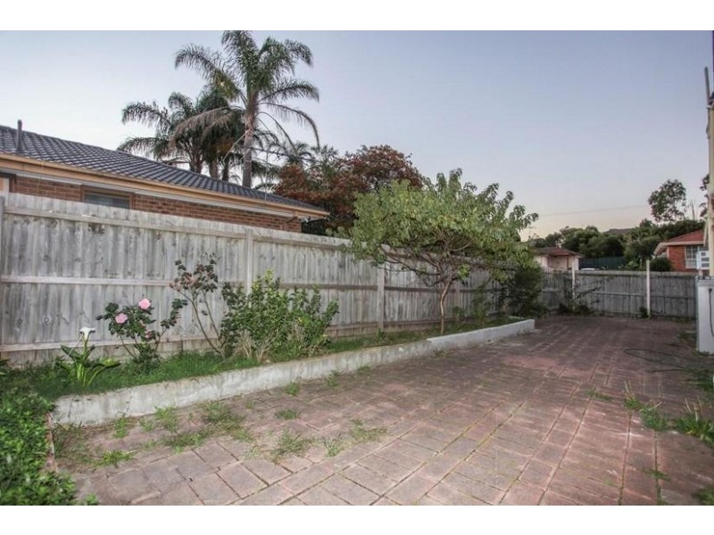11 Lawson Way, Endeavour Hills VIC 3802