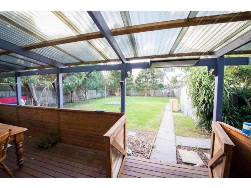 33 Woodlands Crescent, Narre Warren VIC 3805