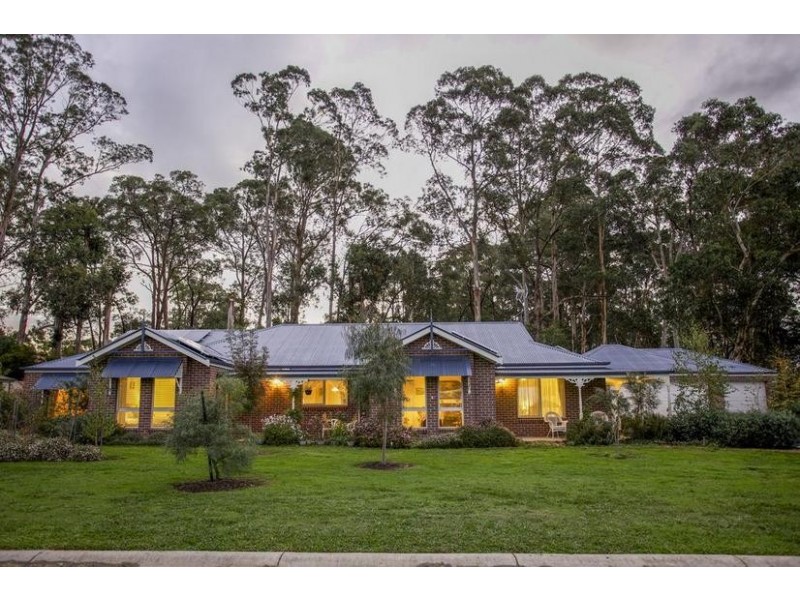 4 Spring Place, Drouin VIC 3818