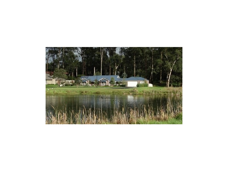 4 Spring Place, Drouin VIC 3818