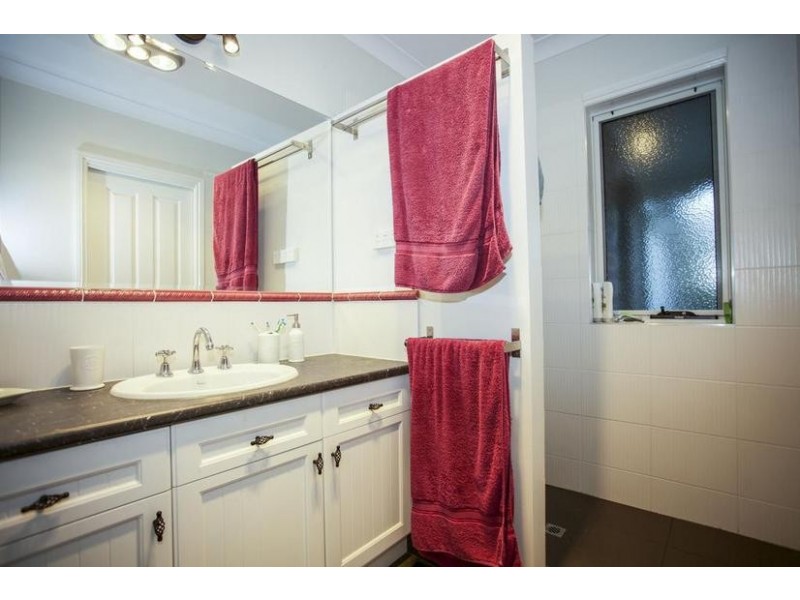 4 Spring Place, Drouin VIC 3818