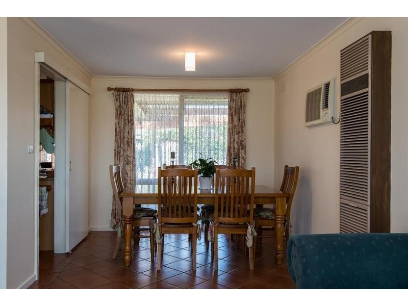 102 Prospect Hill Road, Narre Warren VIC 3805