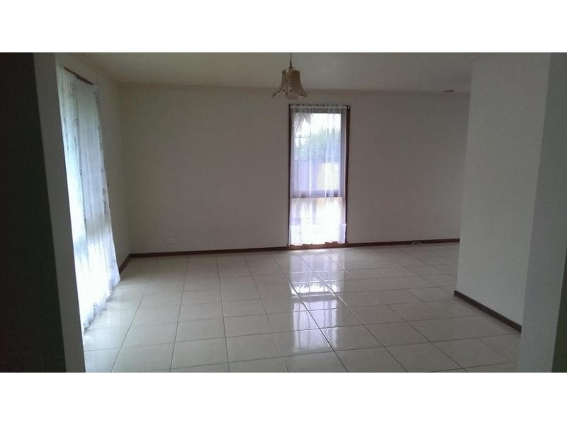 13 Rosemont Drive, Narre Warren VIC 3805