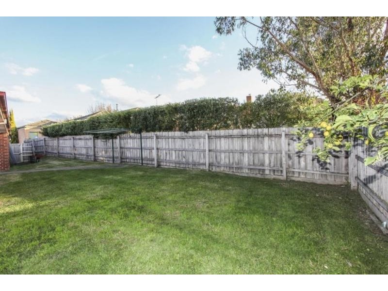 14 Highland Crescent, Narre Warren South VIC 3805