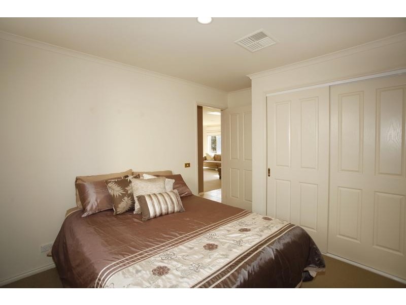 108 Bemersyde Drive, Berwick VIC 3806