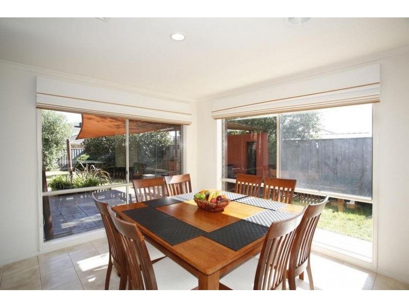 108 Bemersyde Drive, Berwick VIC 3806