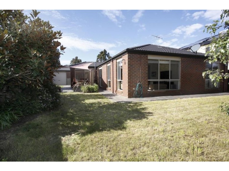 108 Bemersyde Drive, Berwick VIC 3806