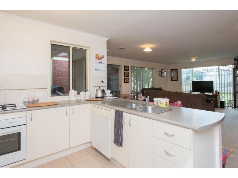 28 Lassiter Court, Narre Warren South VIC 3805