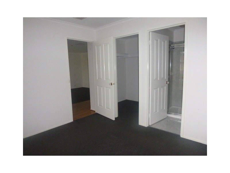 18 Domain Drive, Berwick VIC 3806