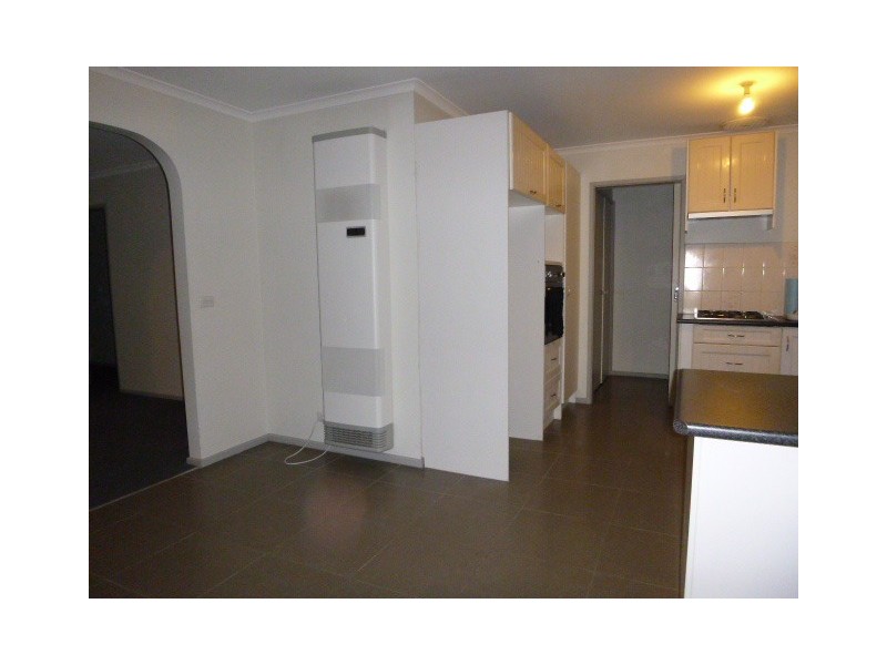 95 Fleetwood Drive, Narre Warren VIC 3805