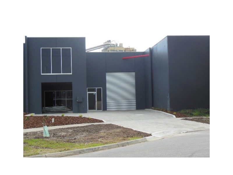 2/15 Hogan Court, Pakenham VIC 3810