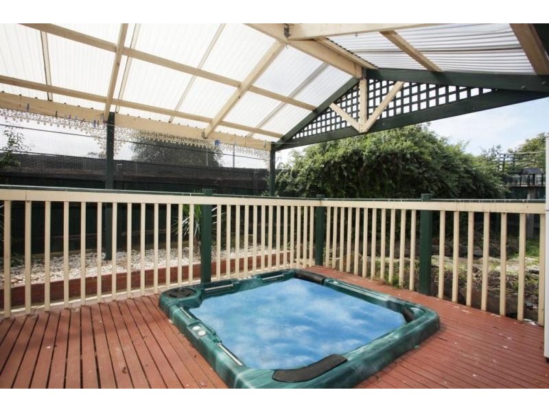 1 Fira Court, Narre Warren VIC 3805