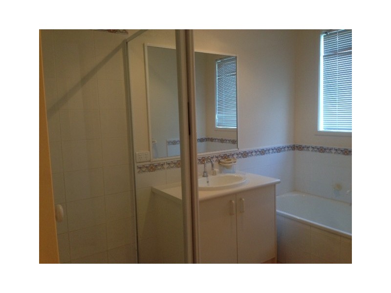 14 Dryden Court, Berwick VIC 3806