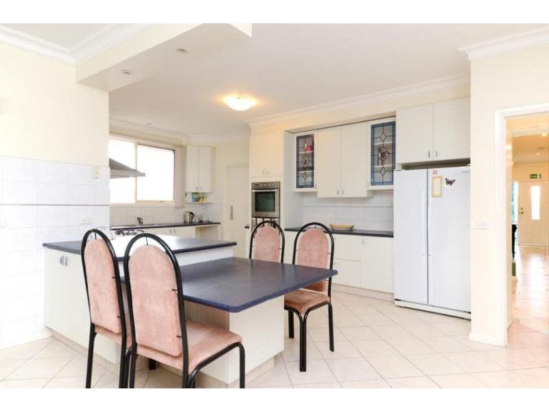 33 Harold Keys Drive, Narre Warren South VIC 3805