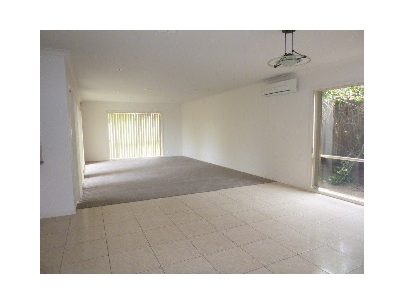 15 Homewood Boulevard, Hallam VIC 3803