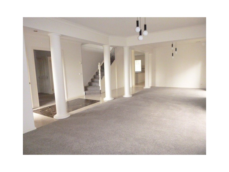 15 Homewood Boulevard, Hallam VIC 3803