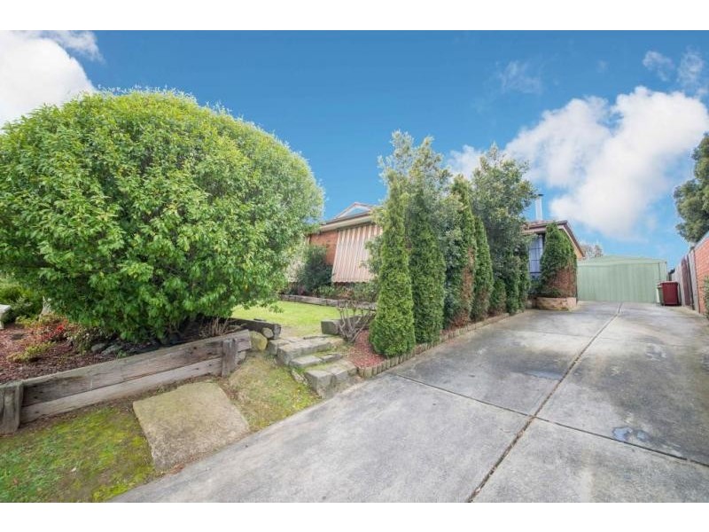 16 Coronata Court, Narre Warren VIC 3805