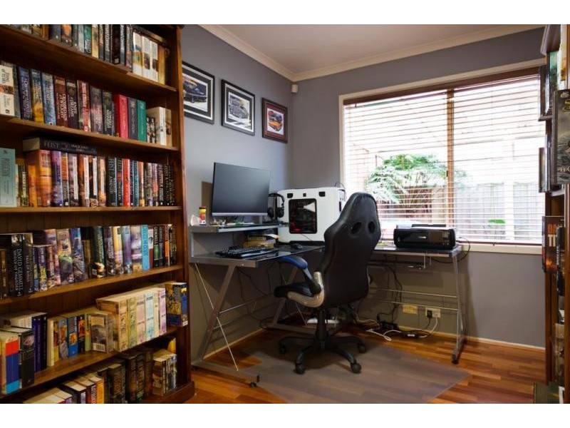 21 Vivienne Way, Berwick VIC 3806