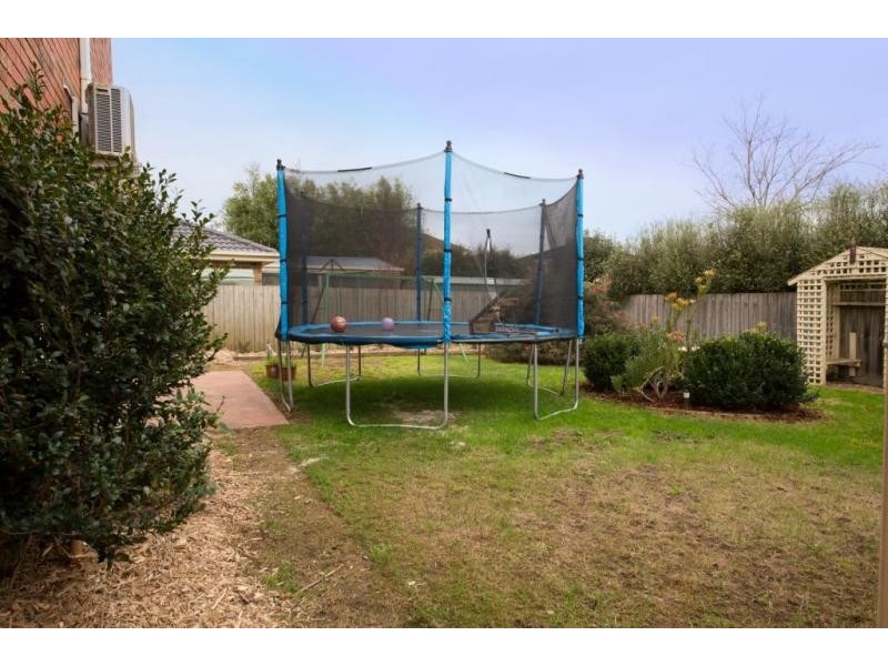 21 Vivienne Way, Berwick VIC 3806