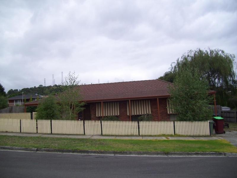 13 Opal Court, Narre Warren VIC 3805