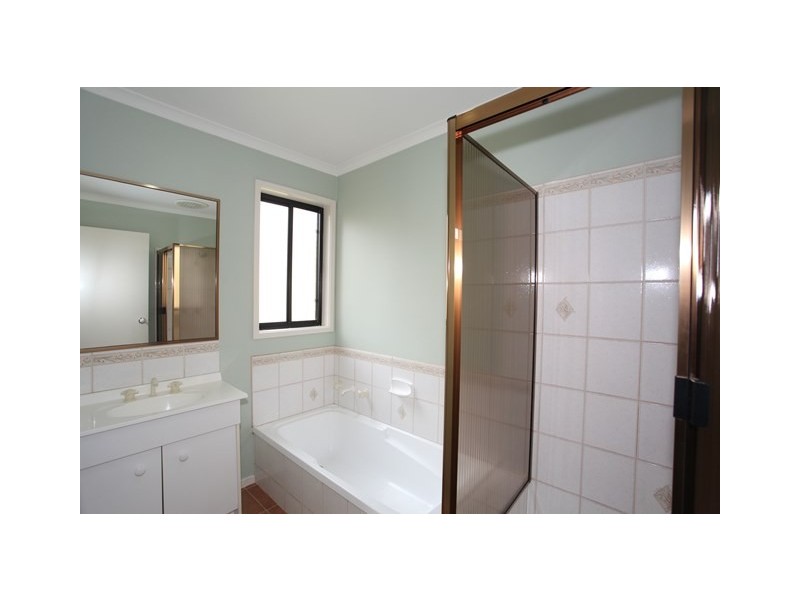 48 Browtop Road, Narre Warren VIC 3805