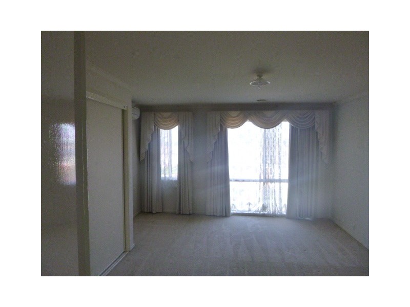 5 Ashcroft Close, Hallam VIC 3803