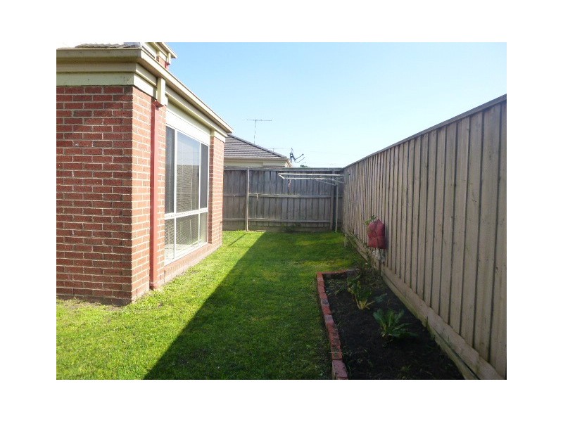 5 Ashcroft Close, Hallam VIC 3803