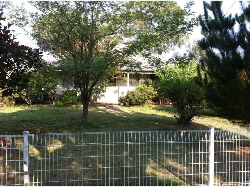 24 Station Street, Officer VIC 3809