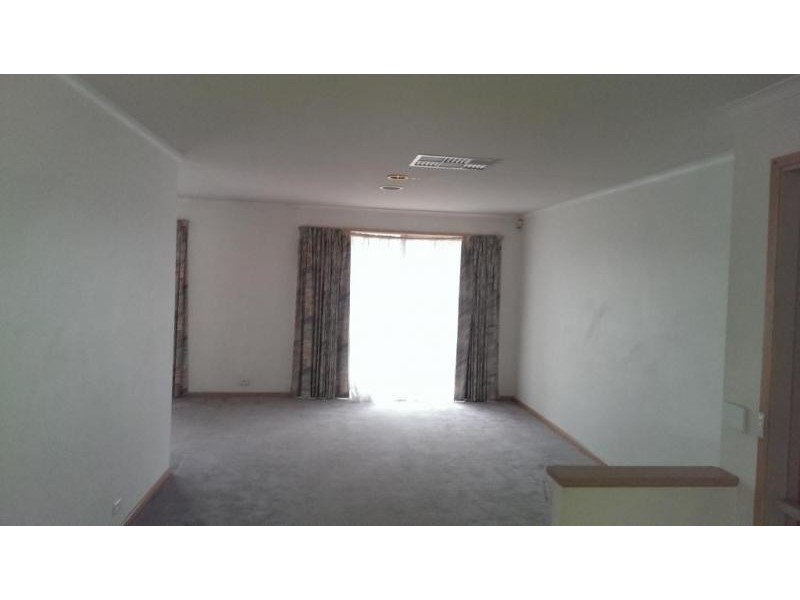 10 Karrum Karrum Court, Narre Warren South VIC 3805