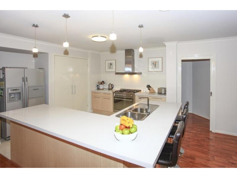 11-12 Hilton Court, Narre Warren North VIC 3804