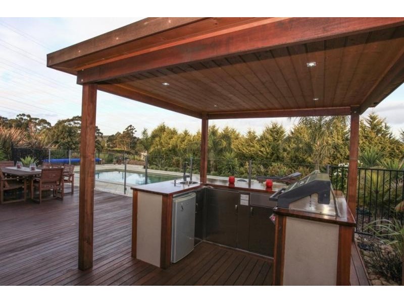 11-12 Hilton Court, Narre Warren North VIC 3804