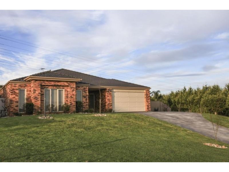 11-12 Hilton Court, Narre Warren North VIC 3804