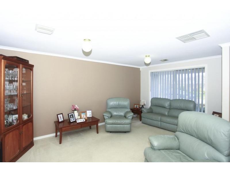 22 Warrenwood Place, Narre Warren VIC 3805