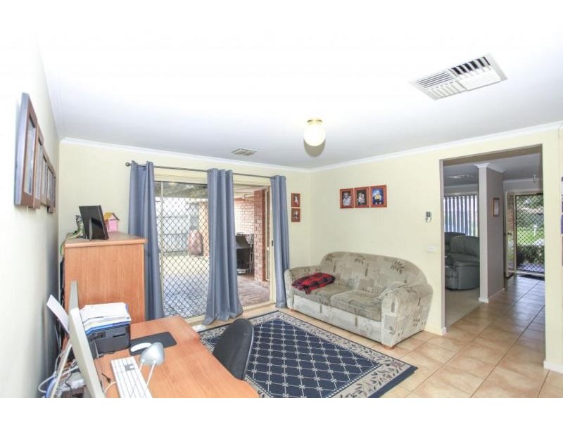 22 Warrenwood Place, Narre Warren VIC 3805