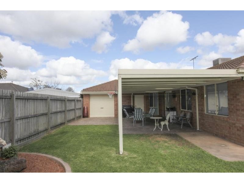 22 Warrenwood Place, Narre Warren VIC 3805