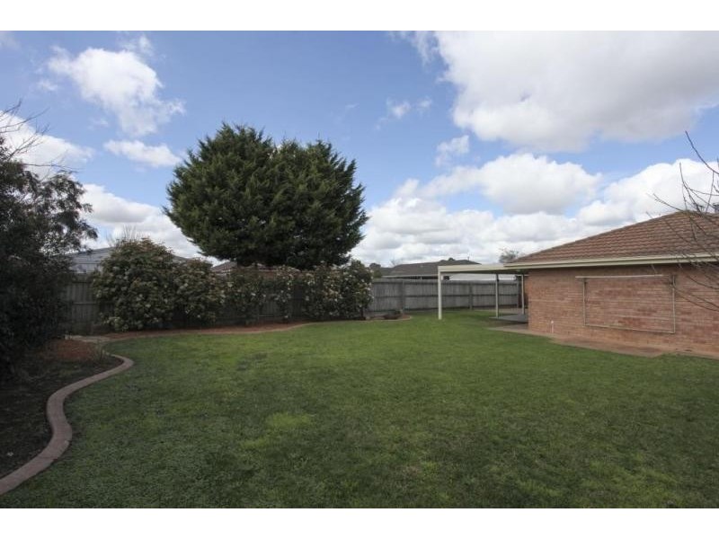 22 Warrenwood Place, Narre Warren VIC 3805