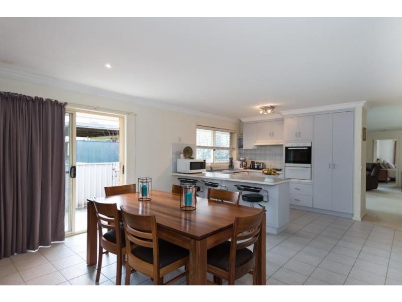 26 Station Street, Officer VIC 3809