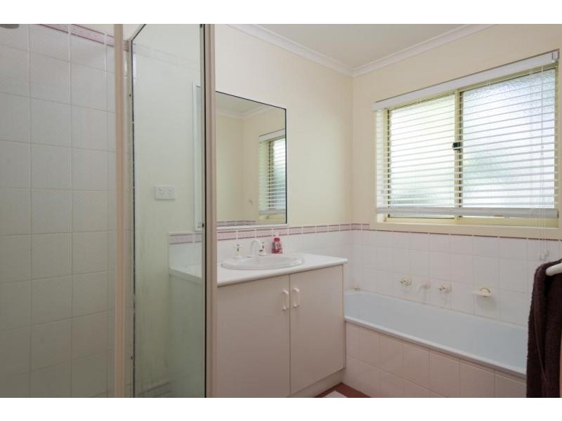 26 Station Street, Officer VIC 3809