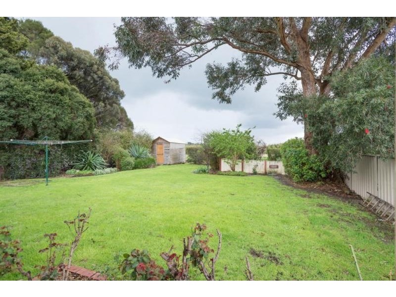 26 Station Street, Officer VIC 3809