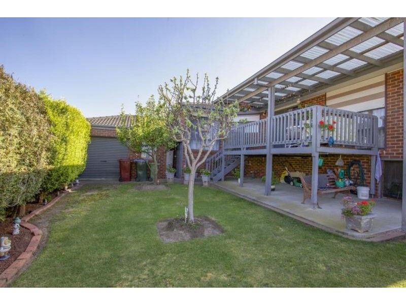 16 Anthony Court, Hallam VIC 3803