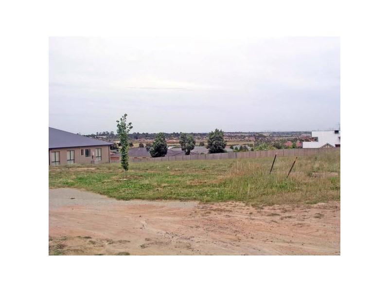 10 Highgrange Way, Narre Warren North VIC 3804