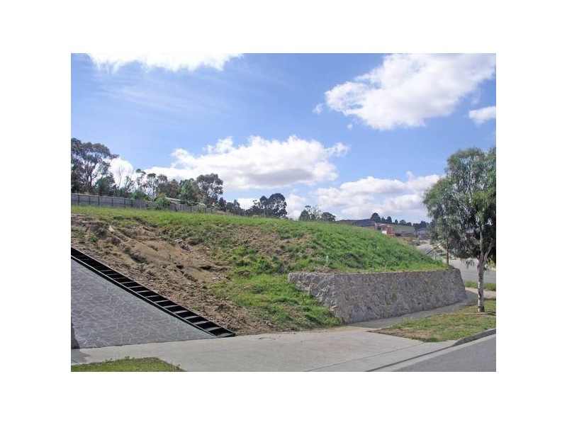 233 The Rise, Narre Warren VIC 3805