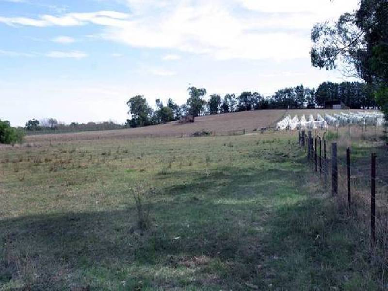 405 Brown Road, Officer VIC 3809