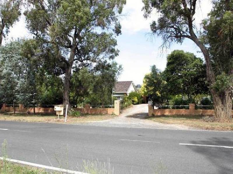 405 Brown Road, Officer VIC 3809