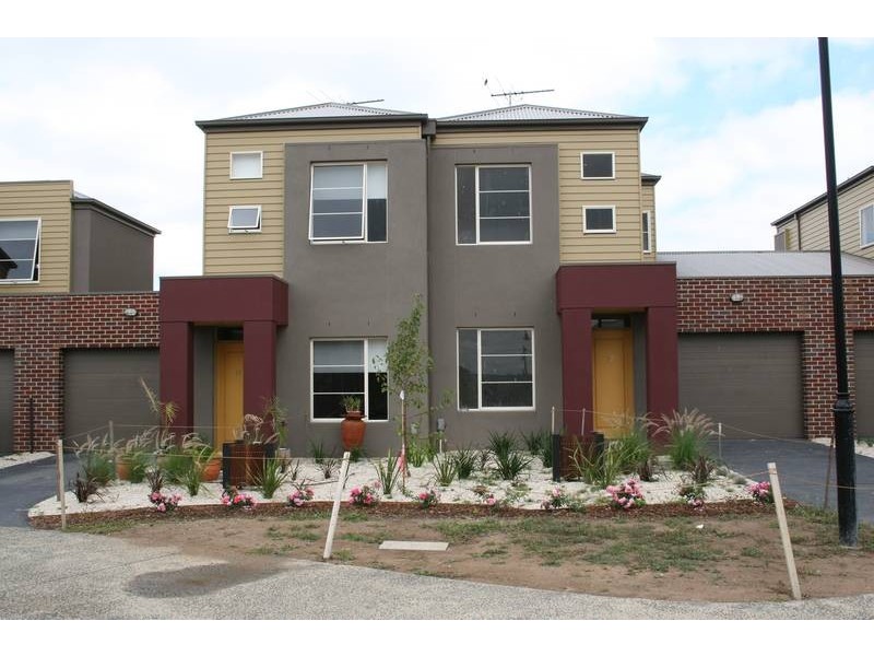 13-15 Young Road, Hallam VIC 3803